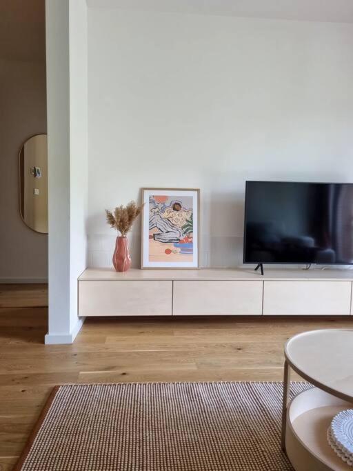 Apartment Zwirn, Free Parking, 24/7 Access Bratislava Exteriör bild